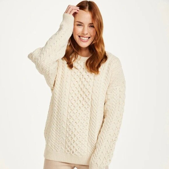 CARRAIG DONN IRISH FISHERMAN'S SWEATER - Picture 11 of 16